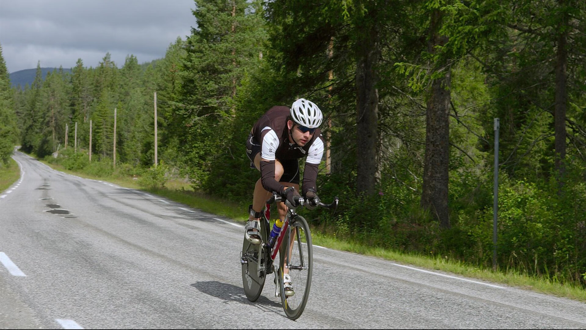 毕尔巴鄂的钢铁意志，本泽马在焦点战中完成自我证明