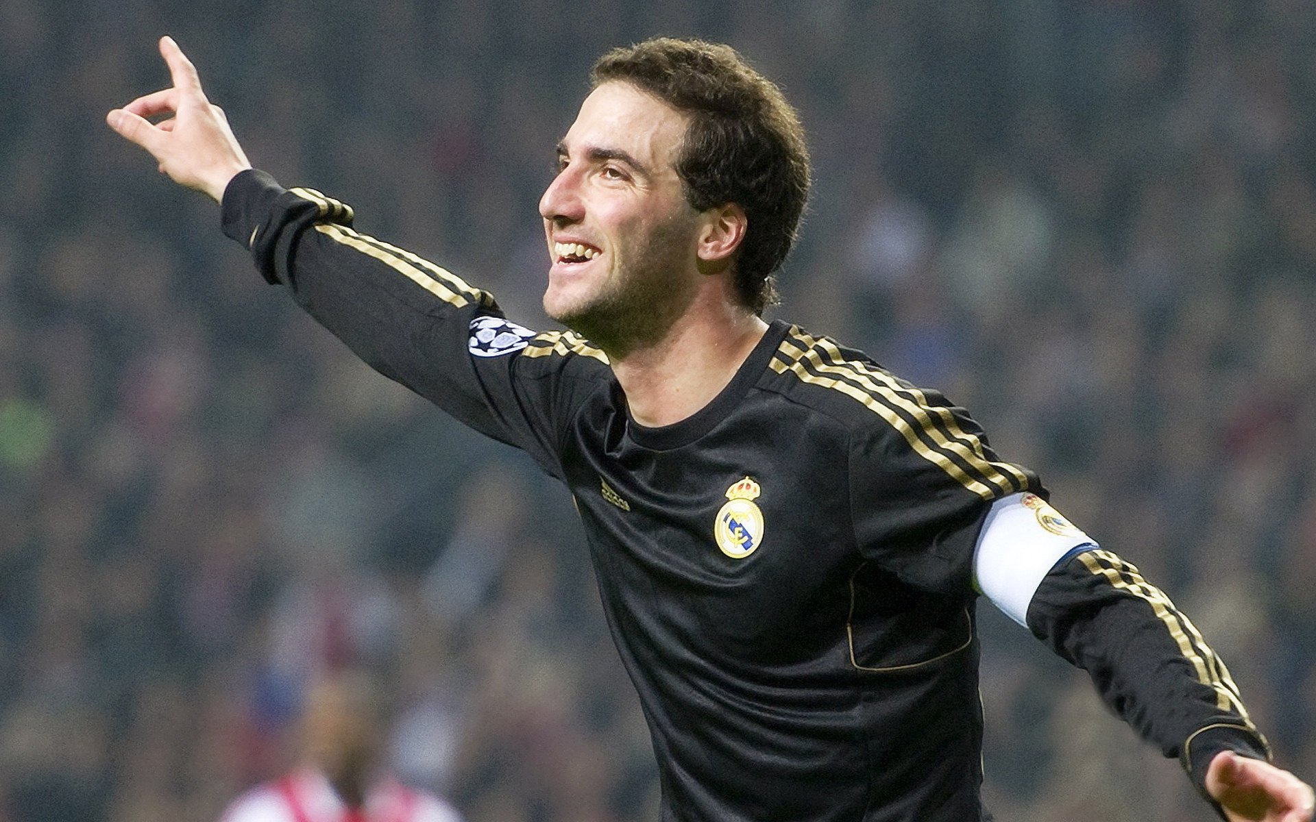 欧冠半决赛之夜，法比尼奥如何一手掌控比赛走势